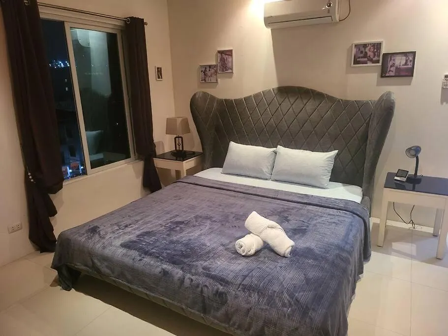 Sheryll Escapes - Kandi Posh 1Br With King Bed, Fibre Wi-Fi & Free Housekeeping Angeles Apartment